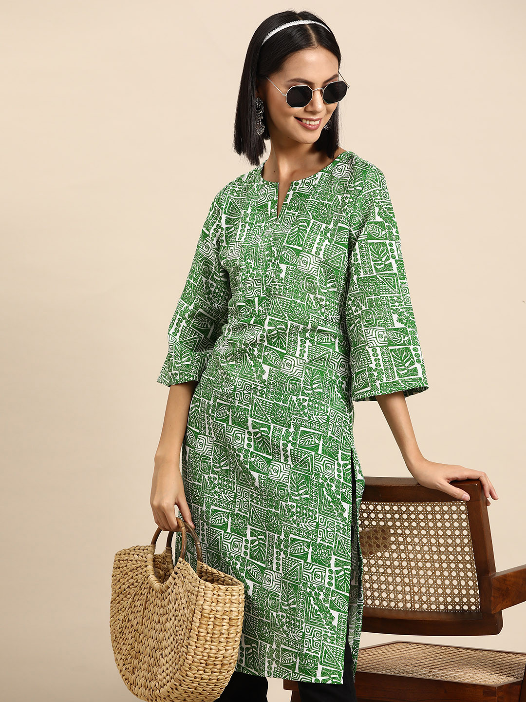 

Sangria Women Ethnic Motifs Printed Flared Sleeves Kurta, White