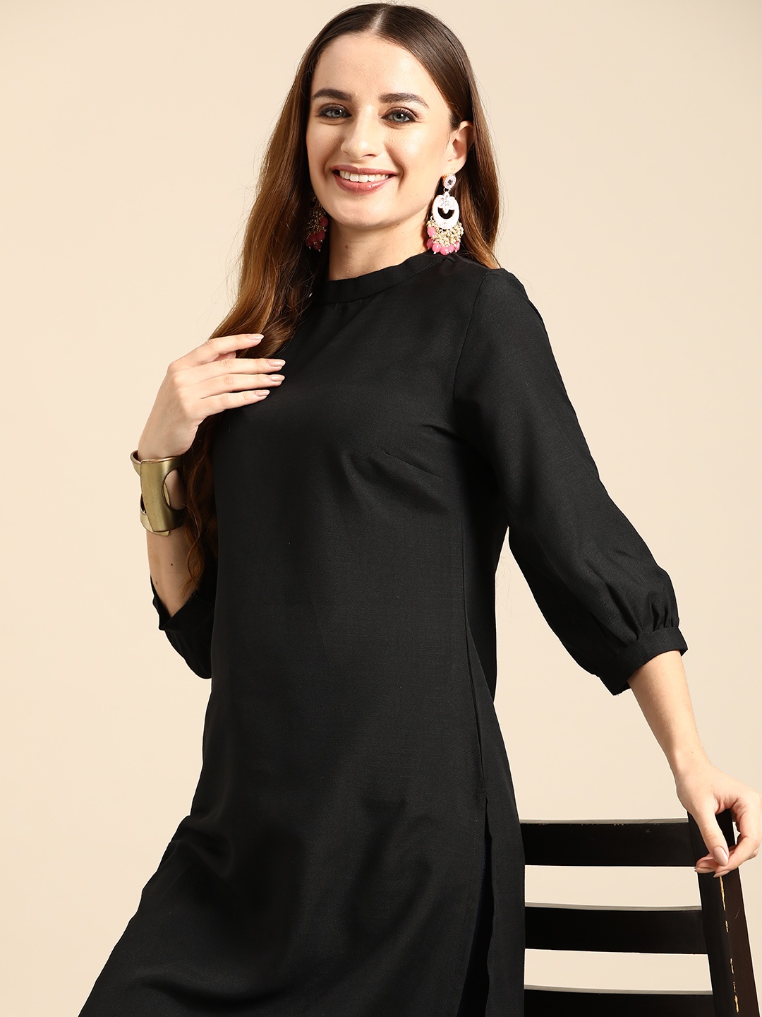 

Sangria Solid Puff Sleeves Kurta, Black