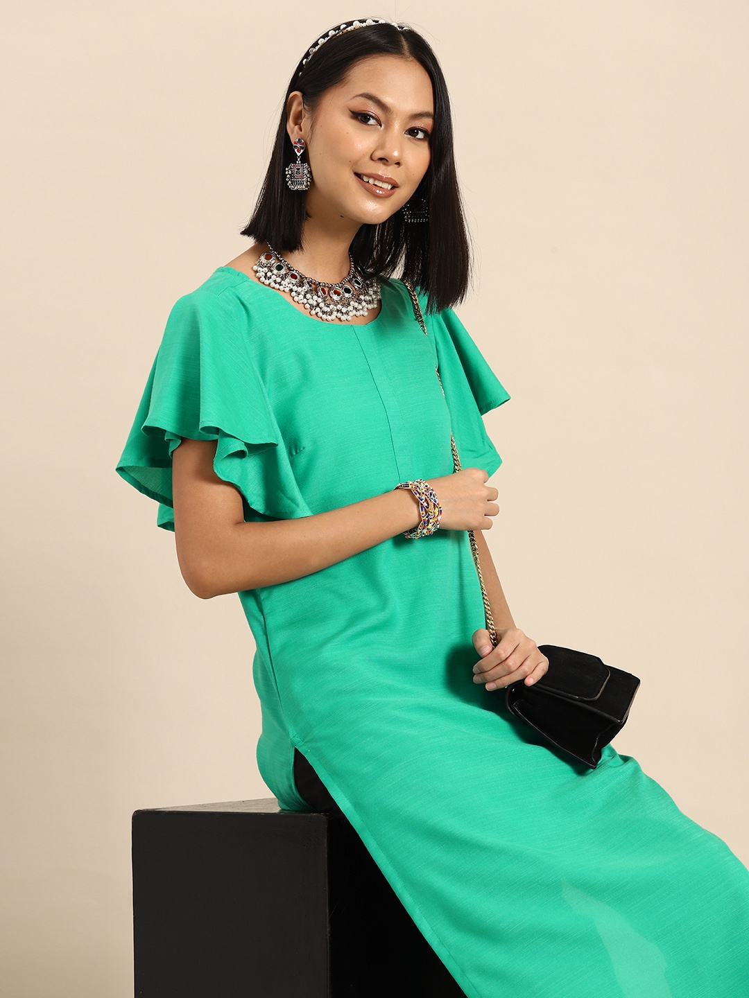 

Sangria Women Flared Sleeves Kurta, Green