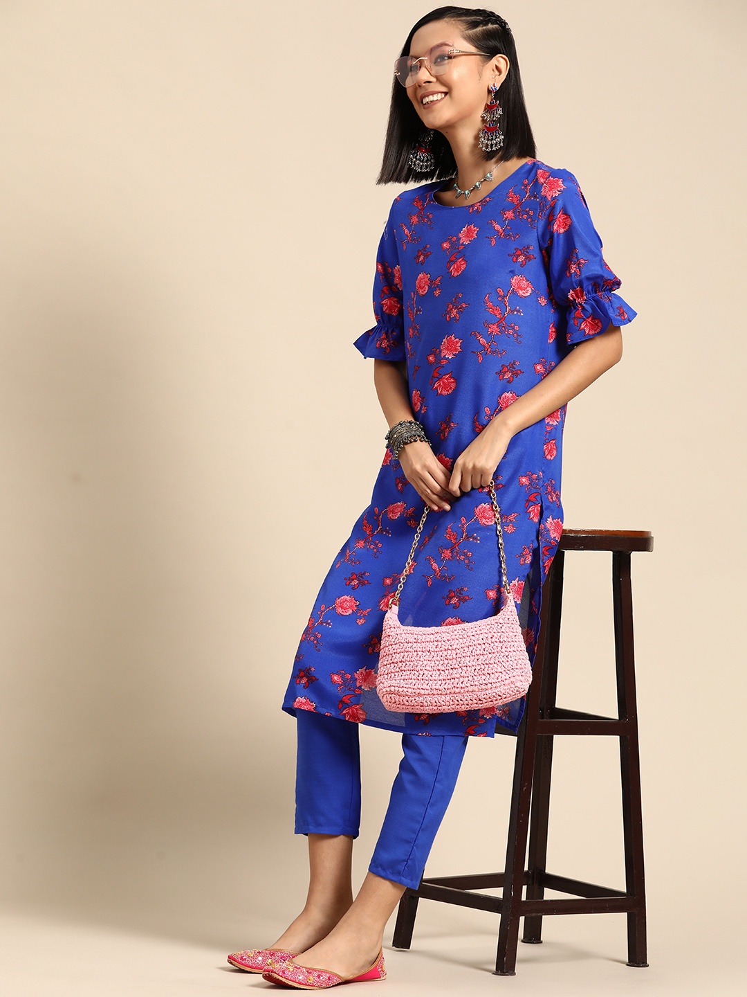 

Sangria Women Floral Printed Kurta with Trousers, Blue