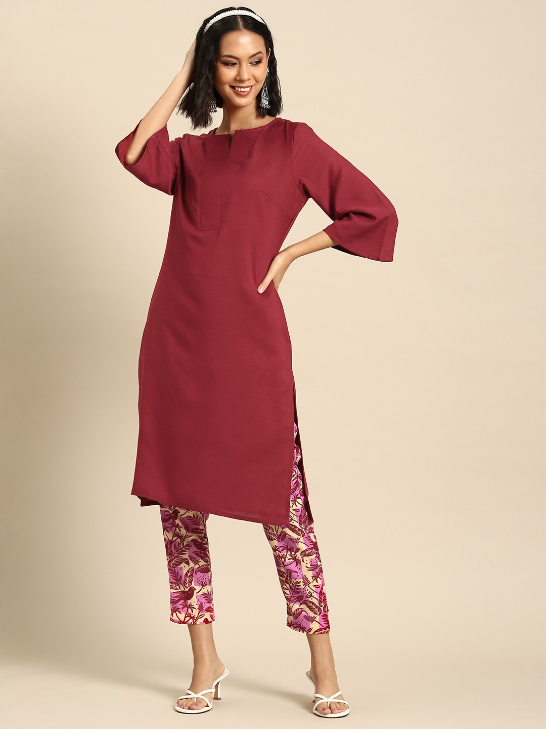 

Sangria Women Solid Ethnic Motifs Straight Kurta with Printed Trousers, Maroon