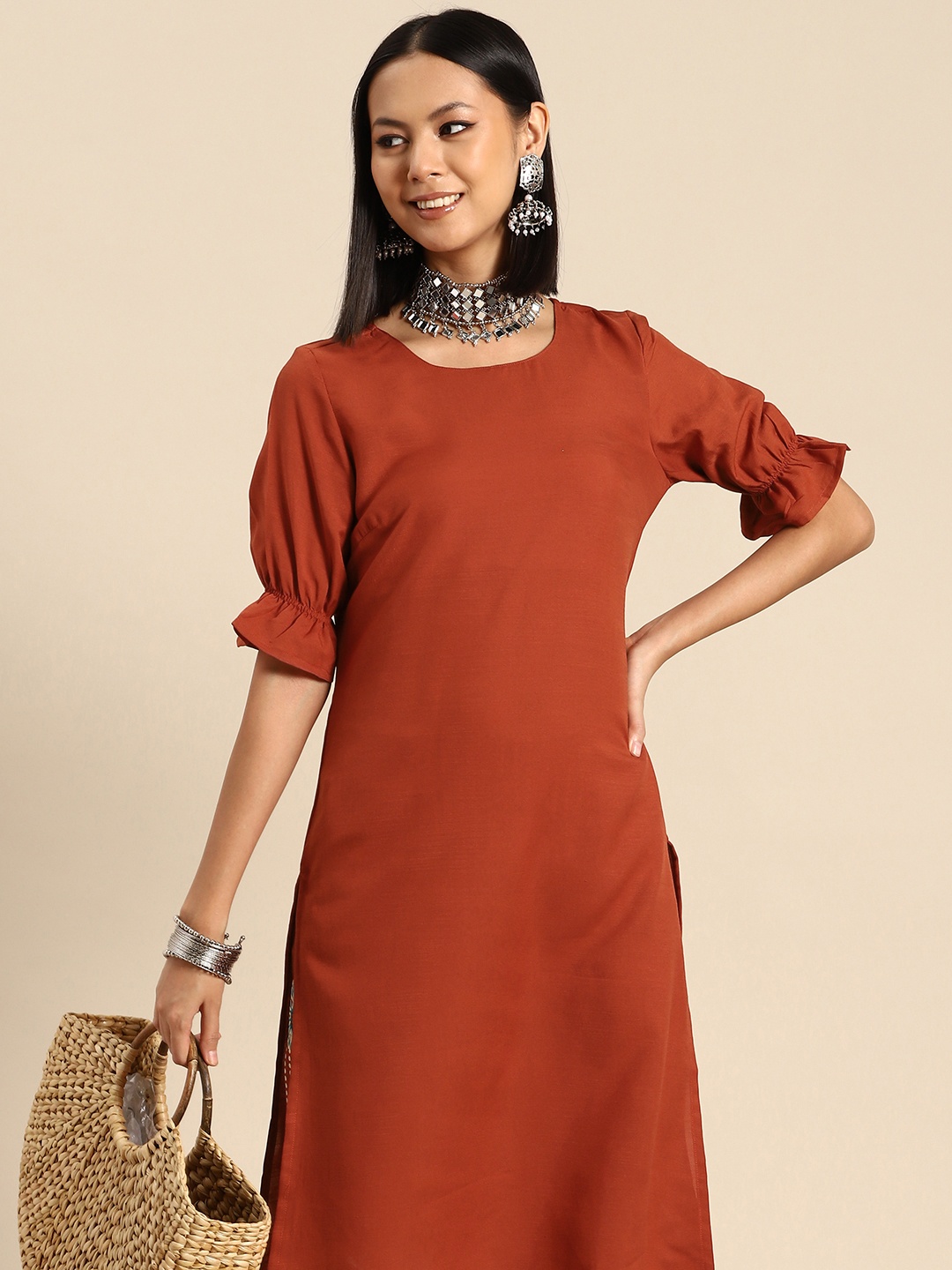 

Sangria Women Bell Sleeves Kurta with Trousers, Rust
