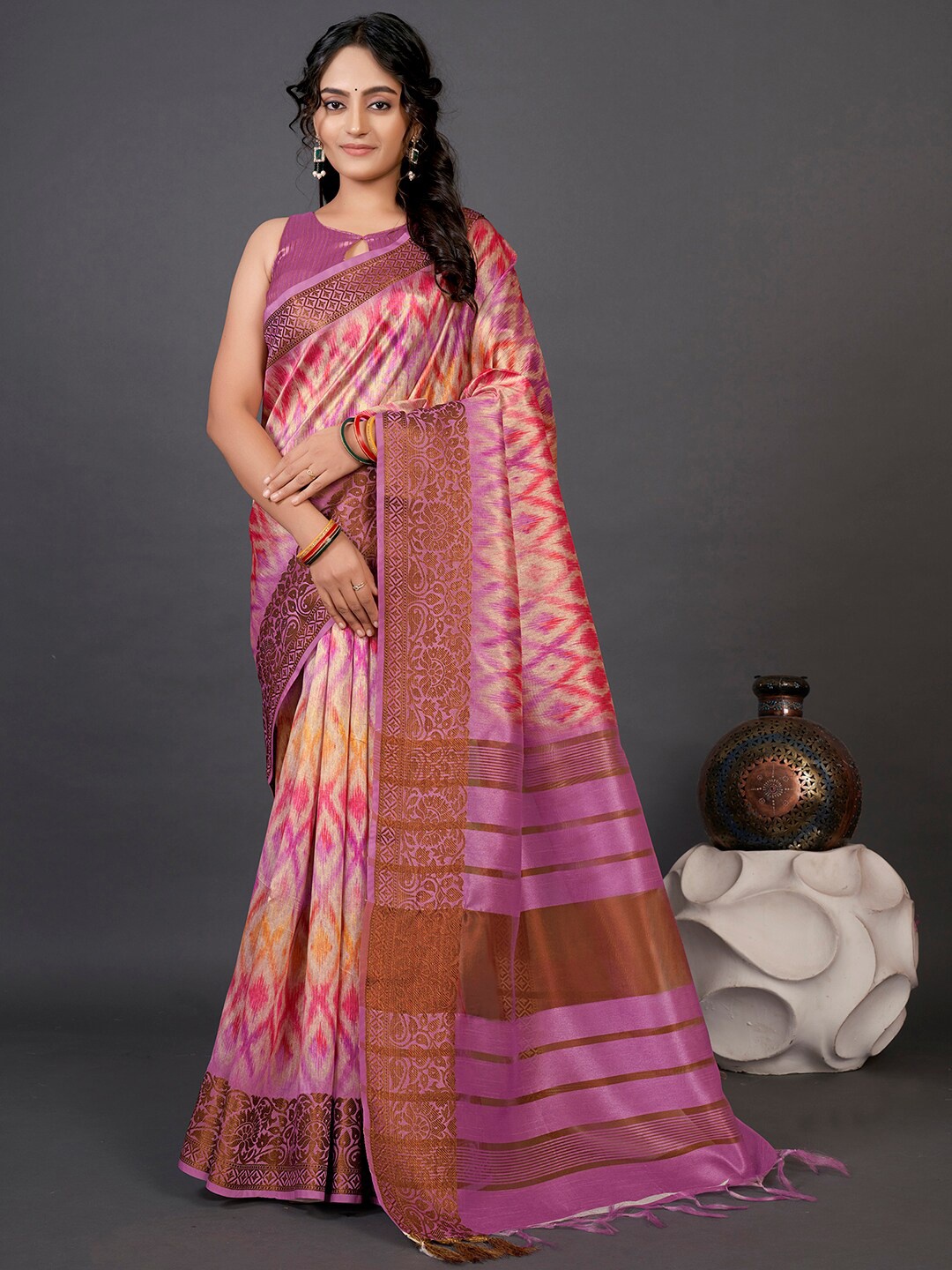 

Mitera Mauve & Pink Woven Design Zari Silk Cotton Sungudi Saree