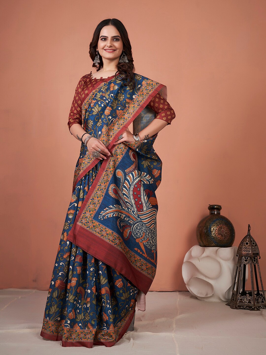 

Mitera Navy Blue & Maroon Kalamkari Print Pochampally Saree