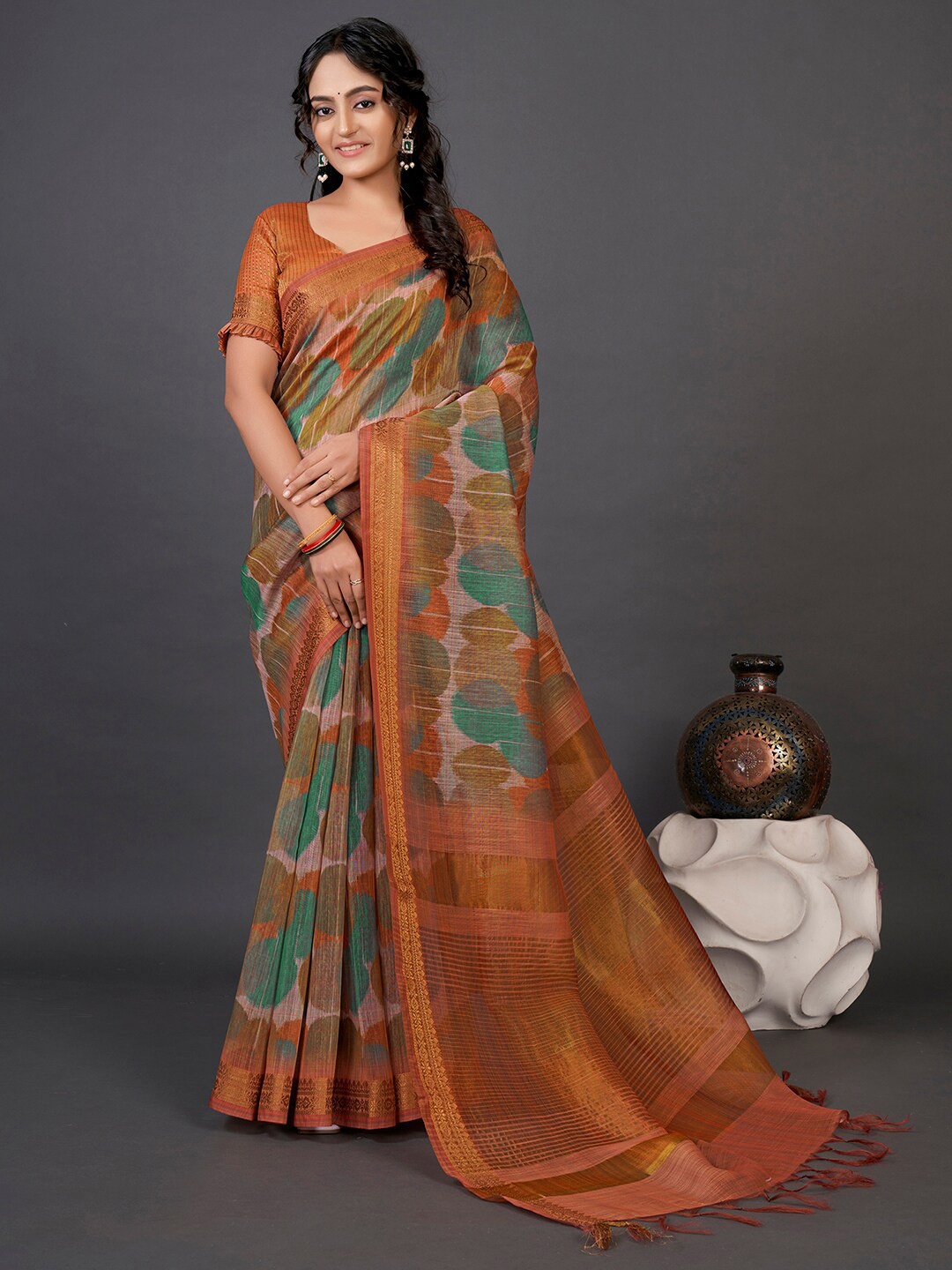 

Mitera Rust Red Woven Design Silk Cotton Sungudi Saree
