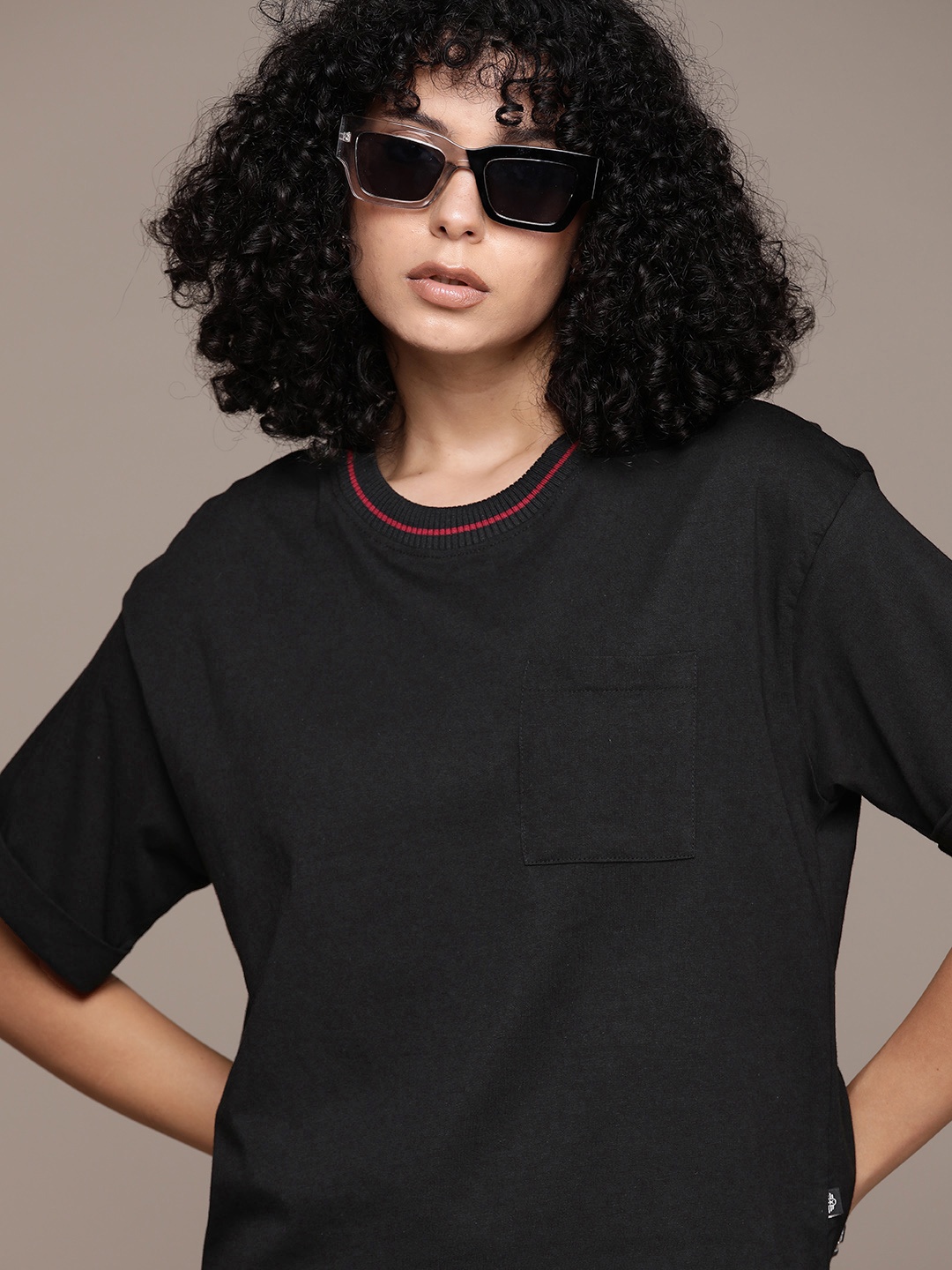 

The Roadster Lifestyle Co. Drop-Shoulder Sleeves Pure Cotton Pocket Detail Boxy T-shirt, Black