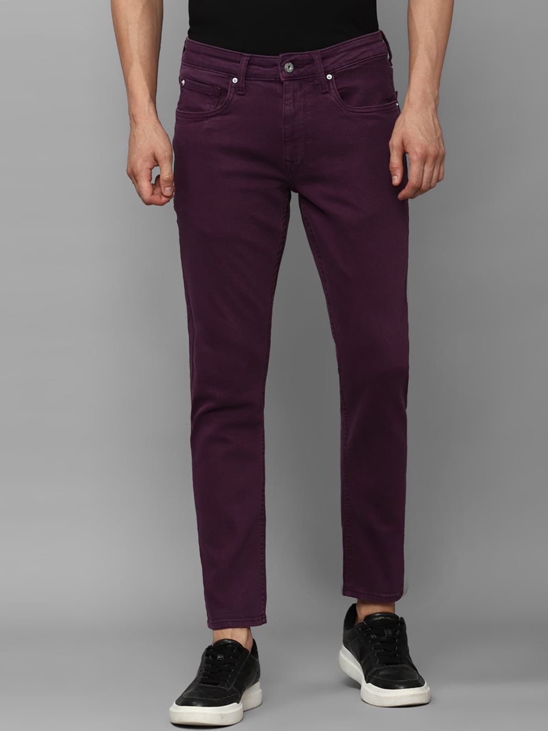 

Louis Philippe Jeans Men Slim Fit Clean Jeans, Purple