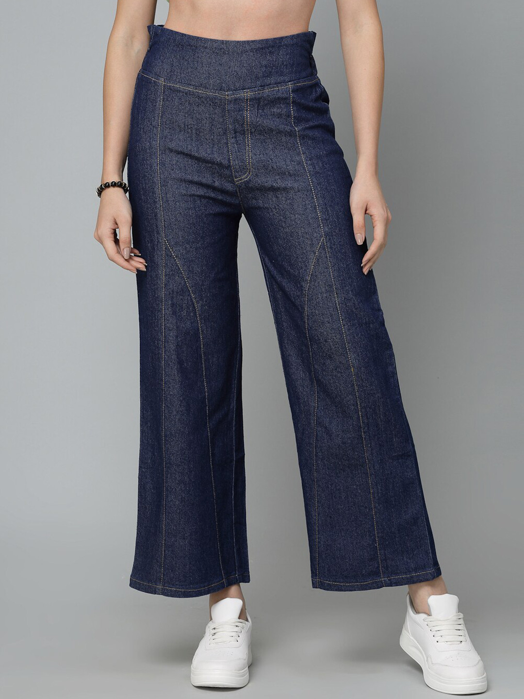 

DressBerry Women Blue Relaxed Fit High-Rise Stretchable Jeans