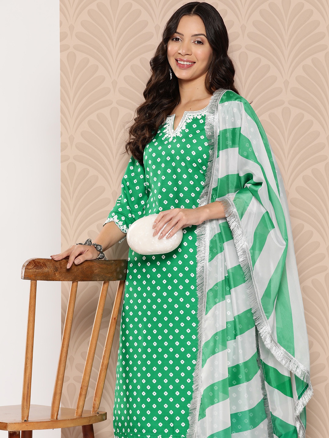 

Varanga Bandhani Printed Sequinned Kurta with Palazzos & Dupatta, Green