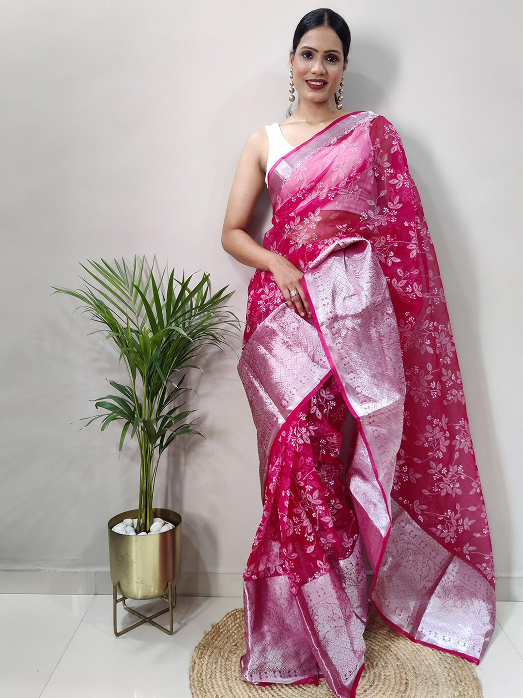 

Mitera Pink & Silver-Toned Floral Jacquard Zari Organza Saree