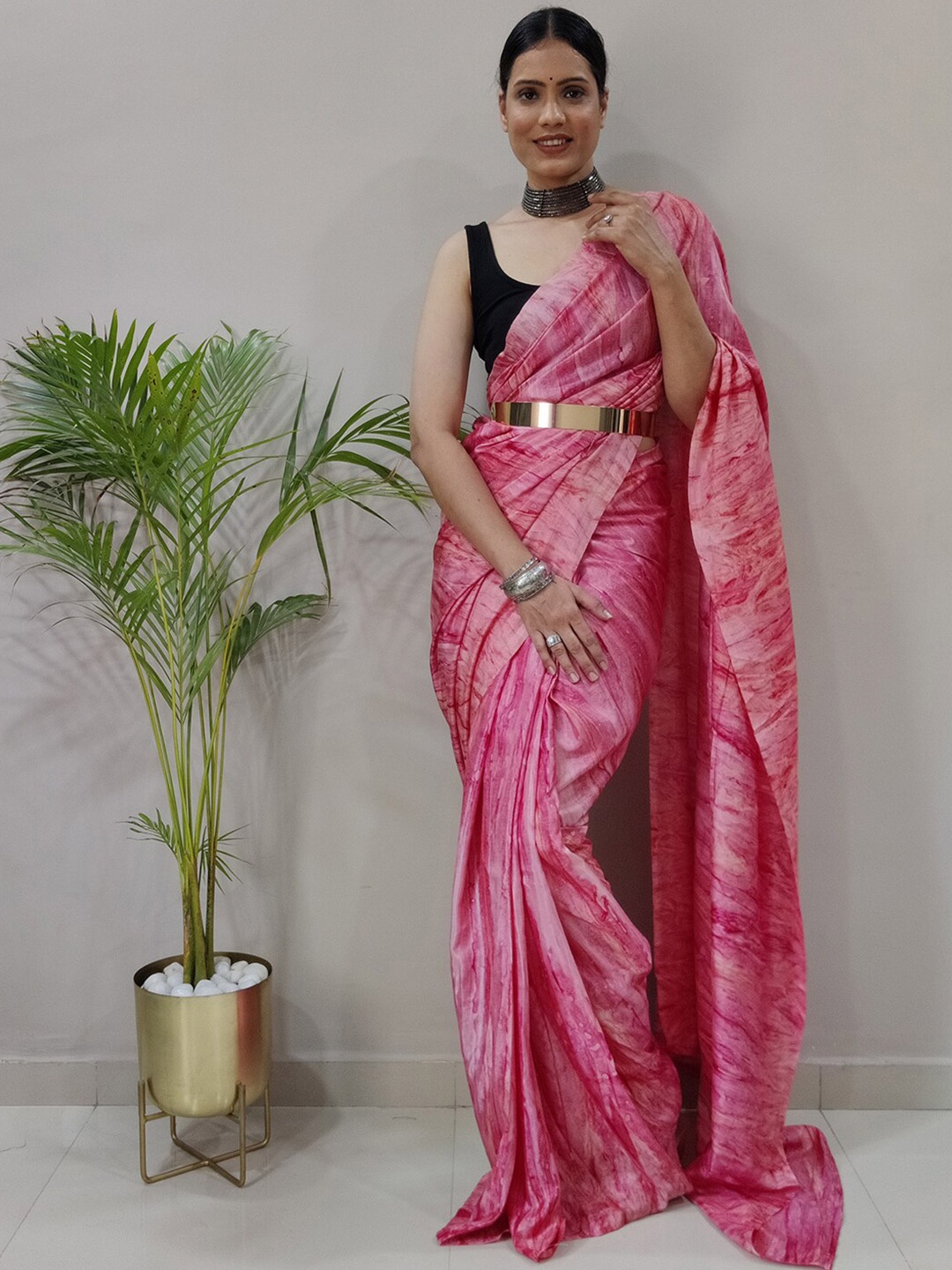 

Mitera Pink & Black Printed Art Silk Belted Saree