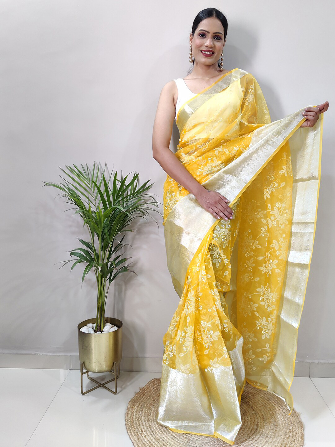 

Mitera Yellow & Silver-Toned Floral Zari Jacquard Organza Saree