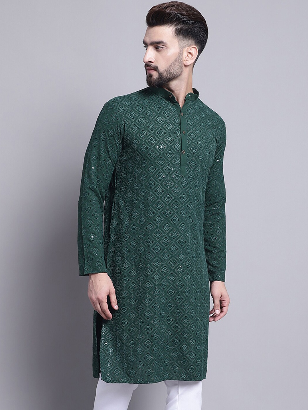 

SOJANYA Geometric Embroidered Sequence Mandarin Collar Pure Cotton Kurta, Green