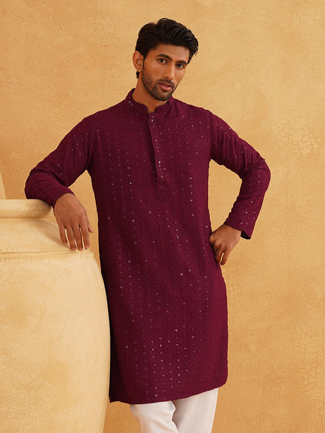 

SOJANYA Geometric Embroidered Sequence Mandarin Collar Pure Cotton Kurta, Purple
