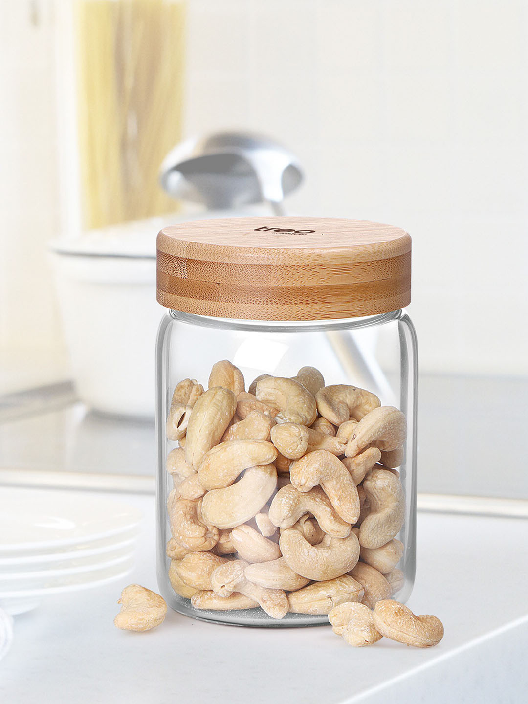 

Hi Borosilicate Round Jar With Wooden Lid 500 ml, Transparent