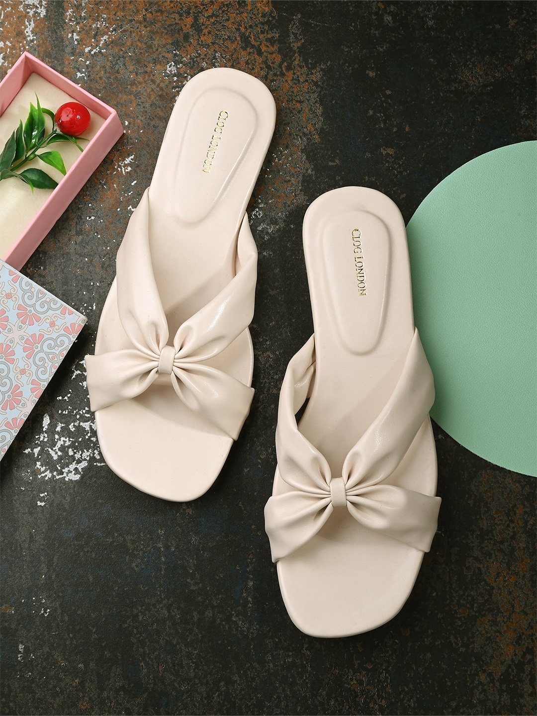 

CLOG LONDON Knotted Straps Open Toe Flats, Off white