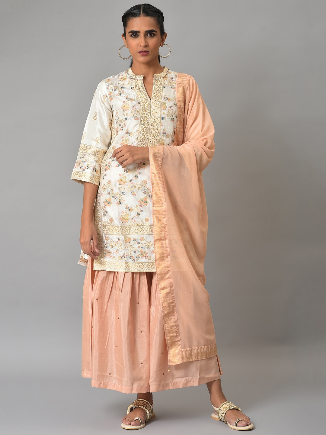 

WISHFUL Floral Printed Regular Sequinned Kurta With Sharara & Dupatta, White