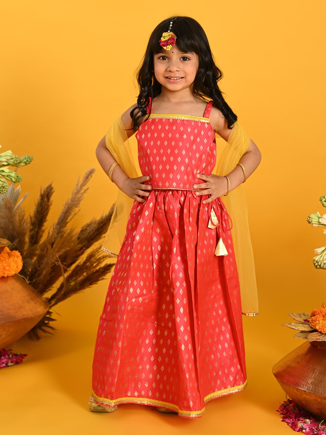 

SAKA DESIGNS Girls Printed Ready To Wear Lehenga & Blouse With Dupatta, Fuchsia