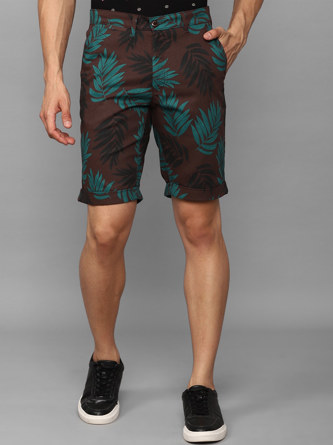

Allen Solly Men Tropical Printed Slim Fit Mid-Rise Pure Cotton Shorts, Brown