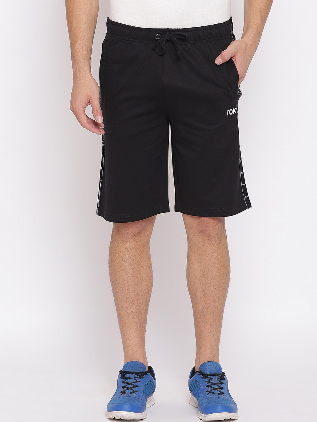 

R&B Men Mid Raise Cotton Regular Shorts, Black