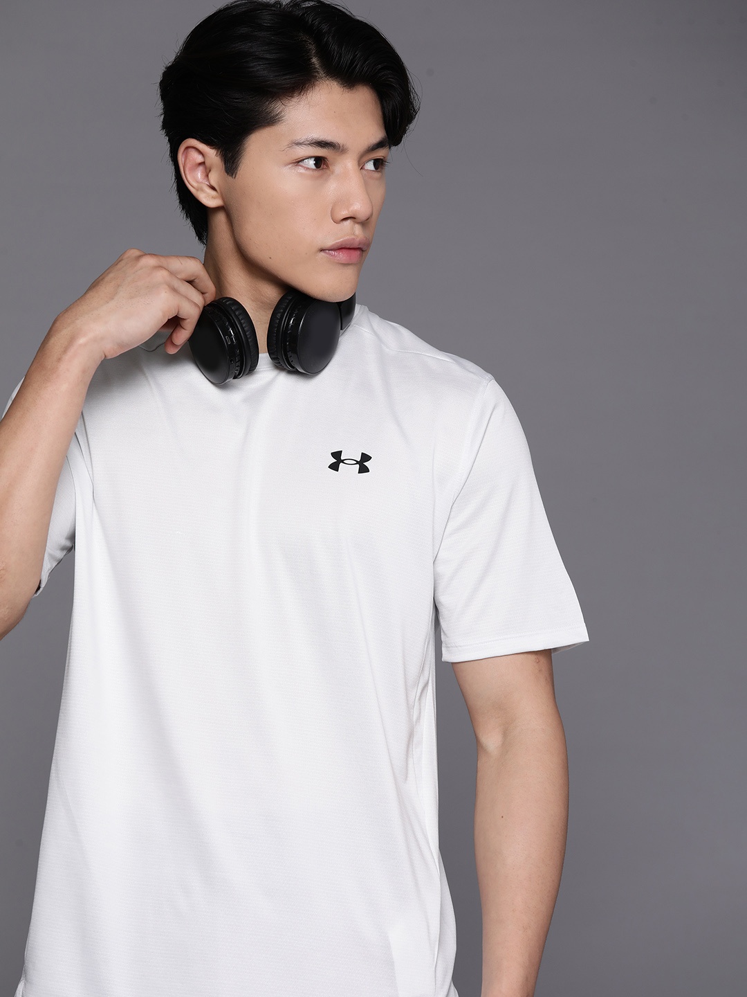 

UNDER ARMOUR Brand Logo Print Detail Loose Fit Tech Vent Training T-shirt, White