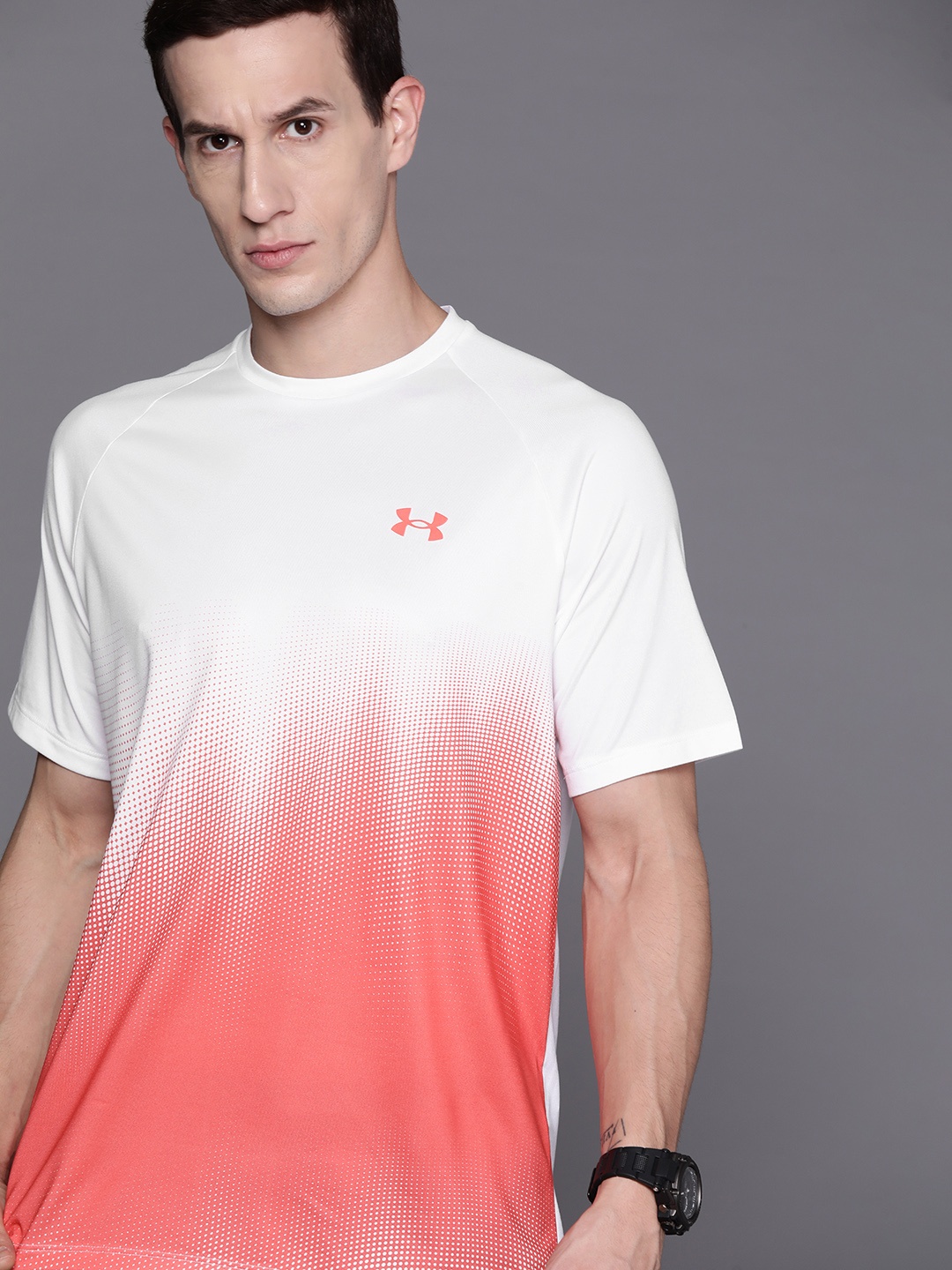 

UNDER ARMOUR Colourblocked Loose Fit Tech Fade Training T-shirt, White