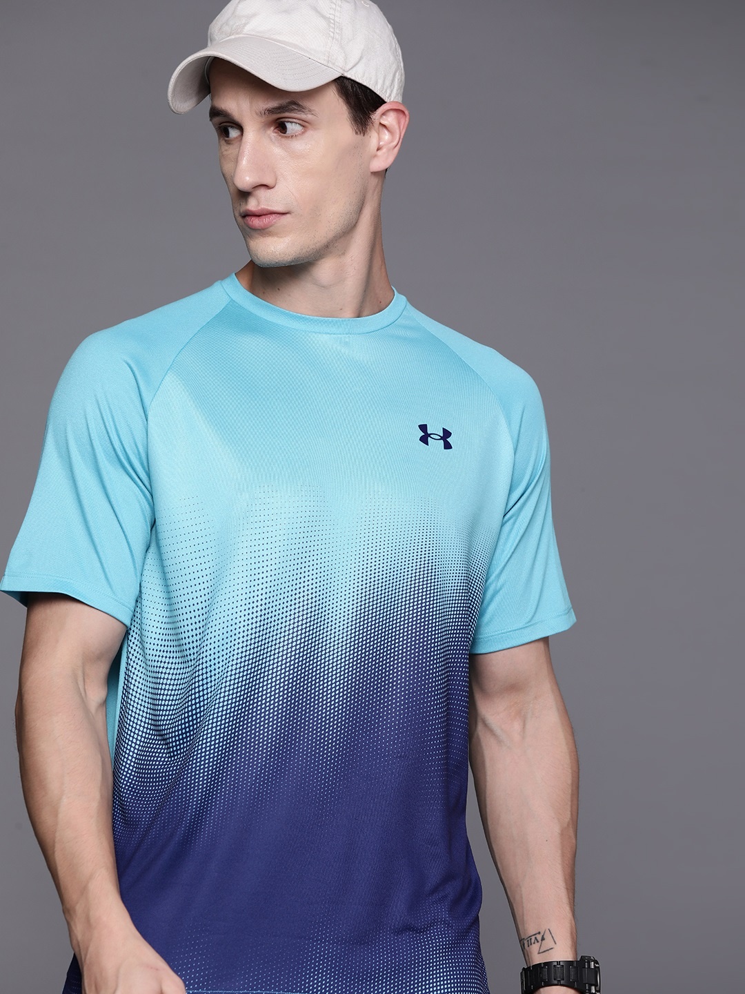 

UNDER ARMOUR Colourblocked Quick-Dry Ultra-Soft Loose Fit Training T-shirt, Blue