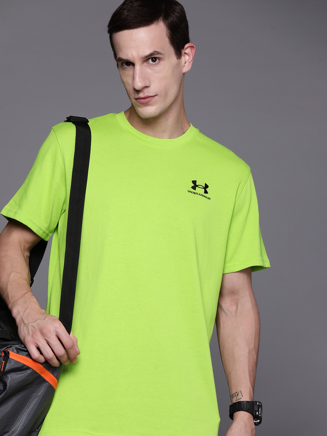 

UNDER ARMOUR Logo Embroidered Heavyweight Short Sleeve T-shirt, Lime green