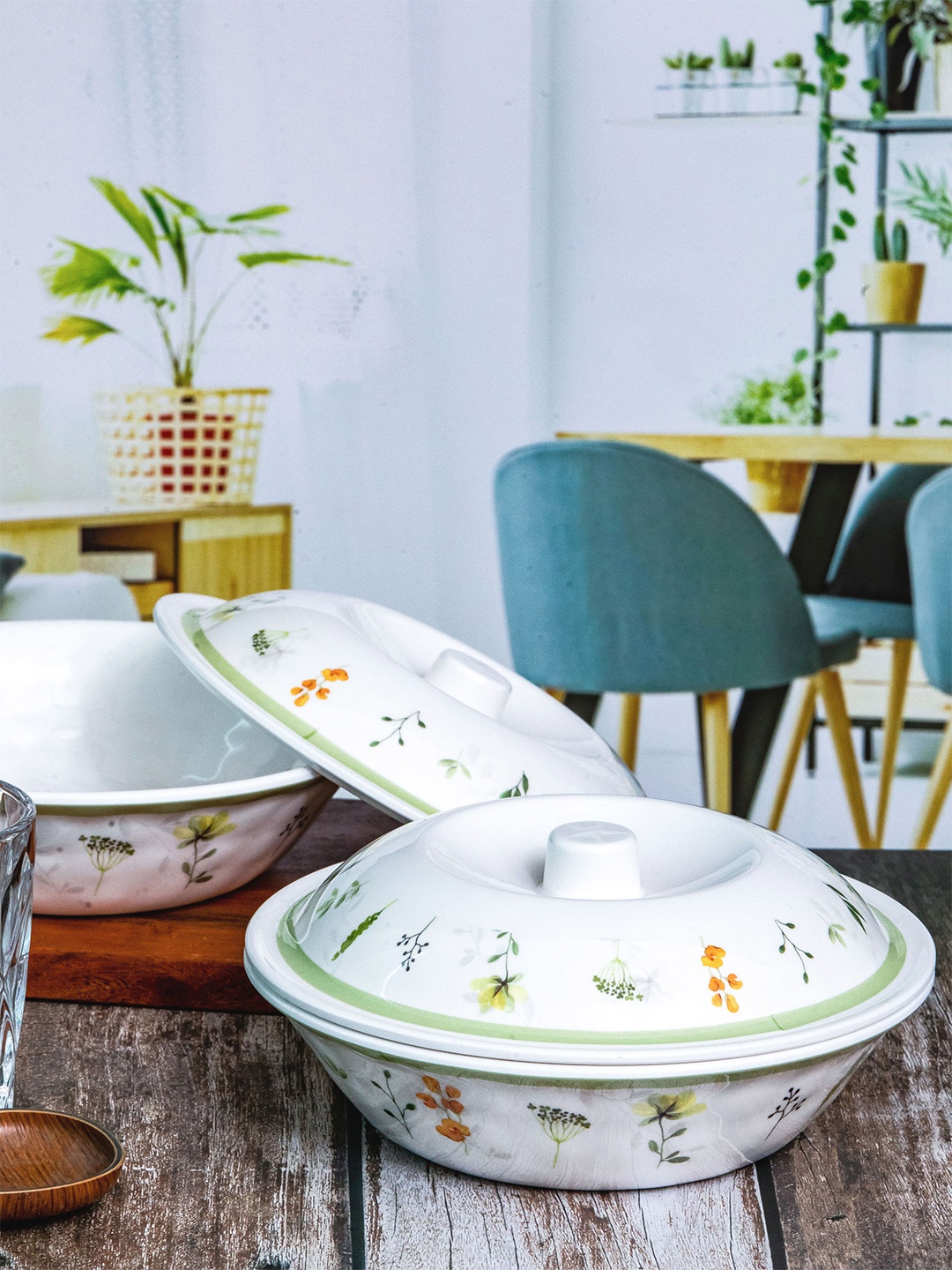 

Servewell White & Green 2 Pieces Ethnic Motifs Printed Melamine Glossy Bowls