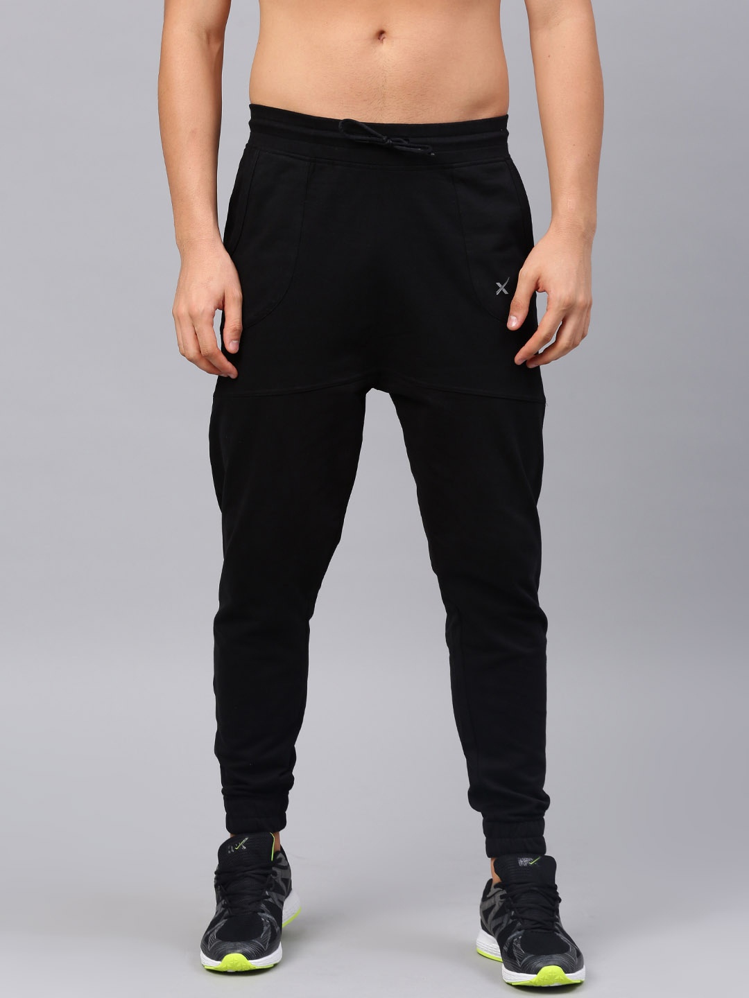 

HRX by Hrithik Roshan Men Black Solid Joggers