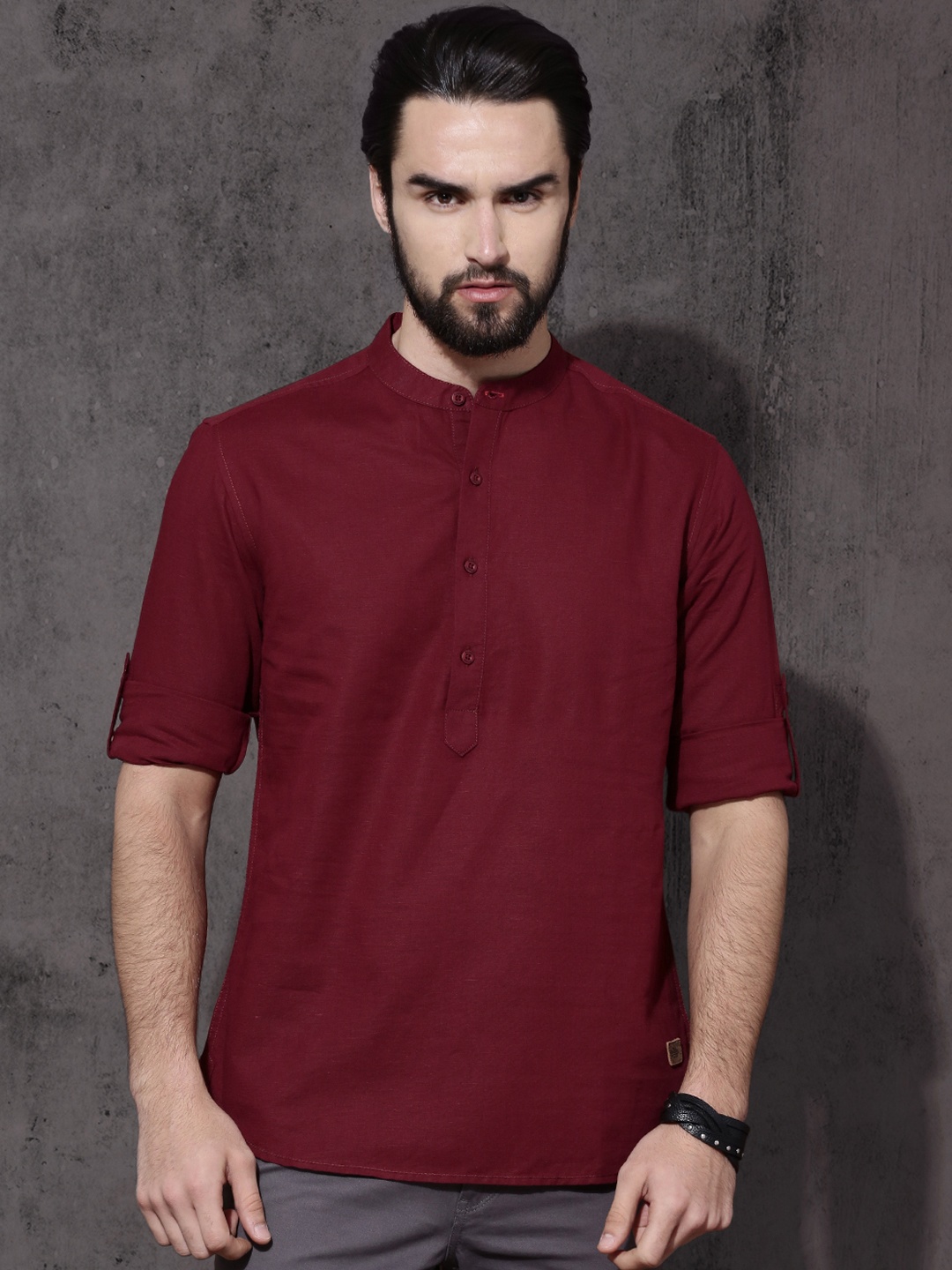 

Roadster Men Maroon Regular Fit Solid Cotton Linen Casual Shirt