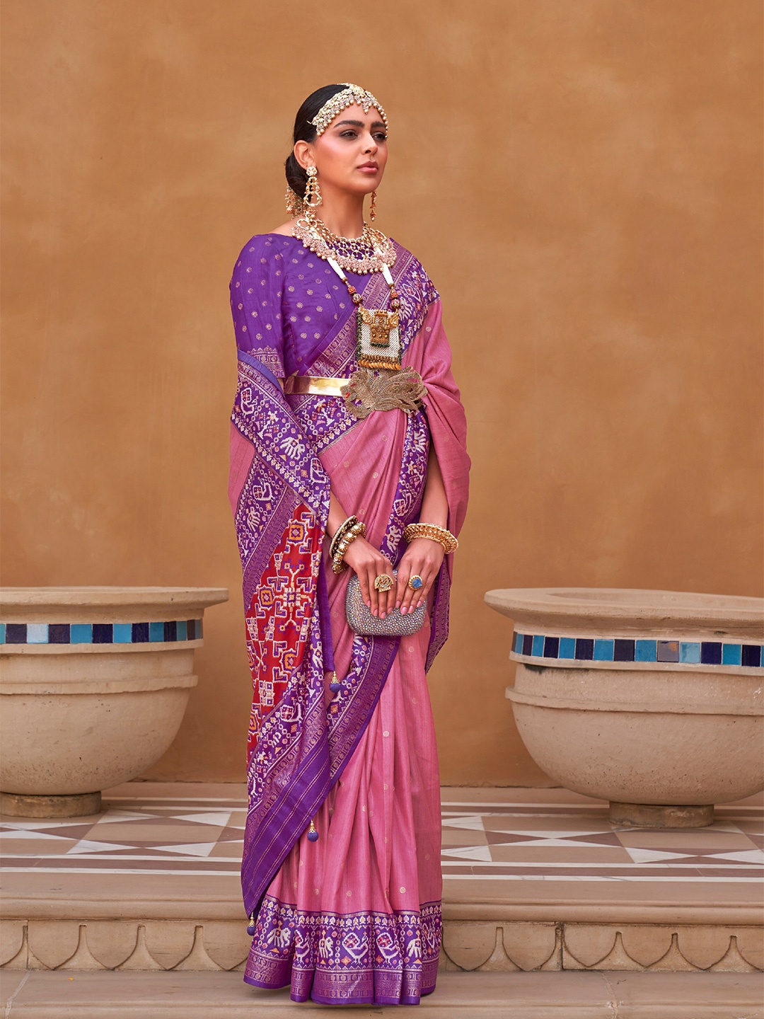 

Mitera Pink & Purple Ethnic Motifs Woven Design Zari Saree