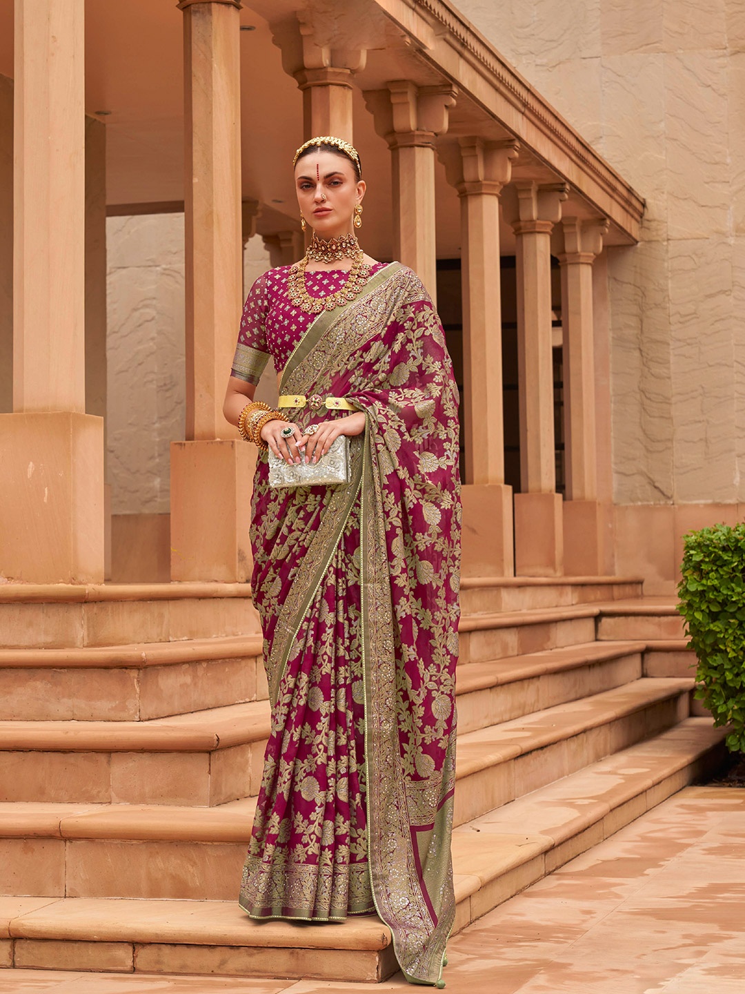 

Mitera Purple & Gold-Toned Woven Design Sequinned Brasso Saree
