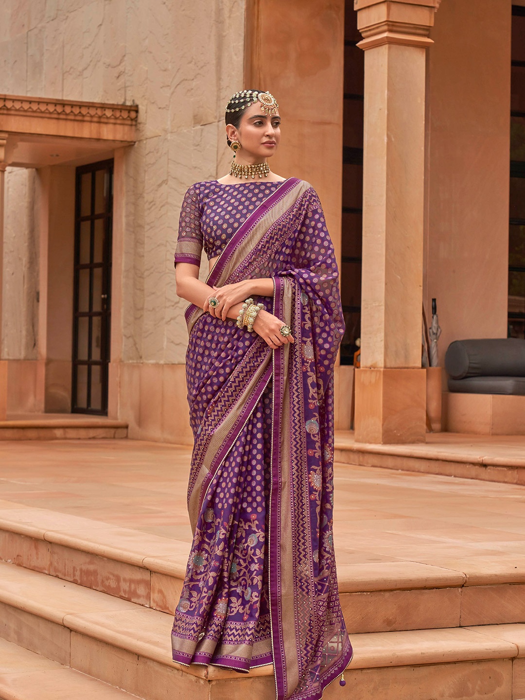

Mitera Violet & Gold-Toned Woven Design Sequinned Brasso Saree