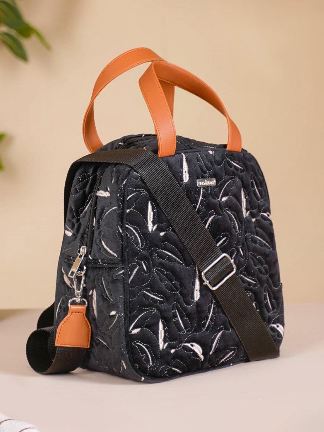 

Nestasia Printed Insulated Reusable Lunch Bag, Black