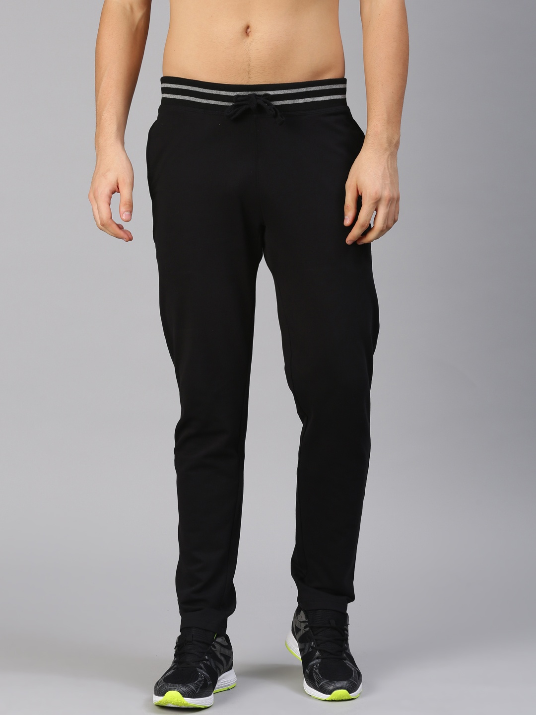 

HRX by Hrithik Roshan Men Black Solid Active Basic Track Pants