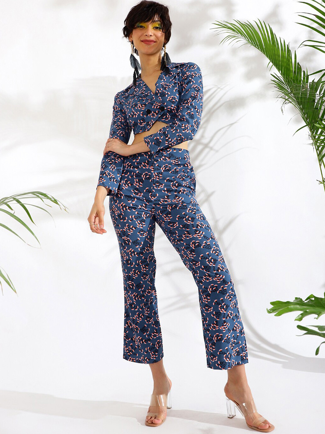 

KASSUALLY Blue Floral Printed Lapel Neck Crop Top With Trousers Co-Ords