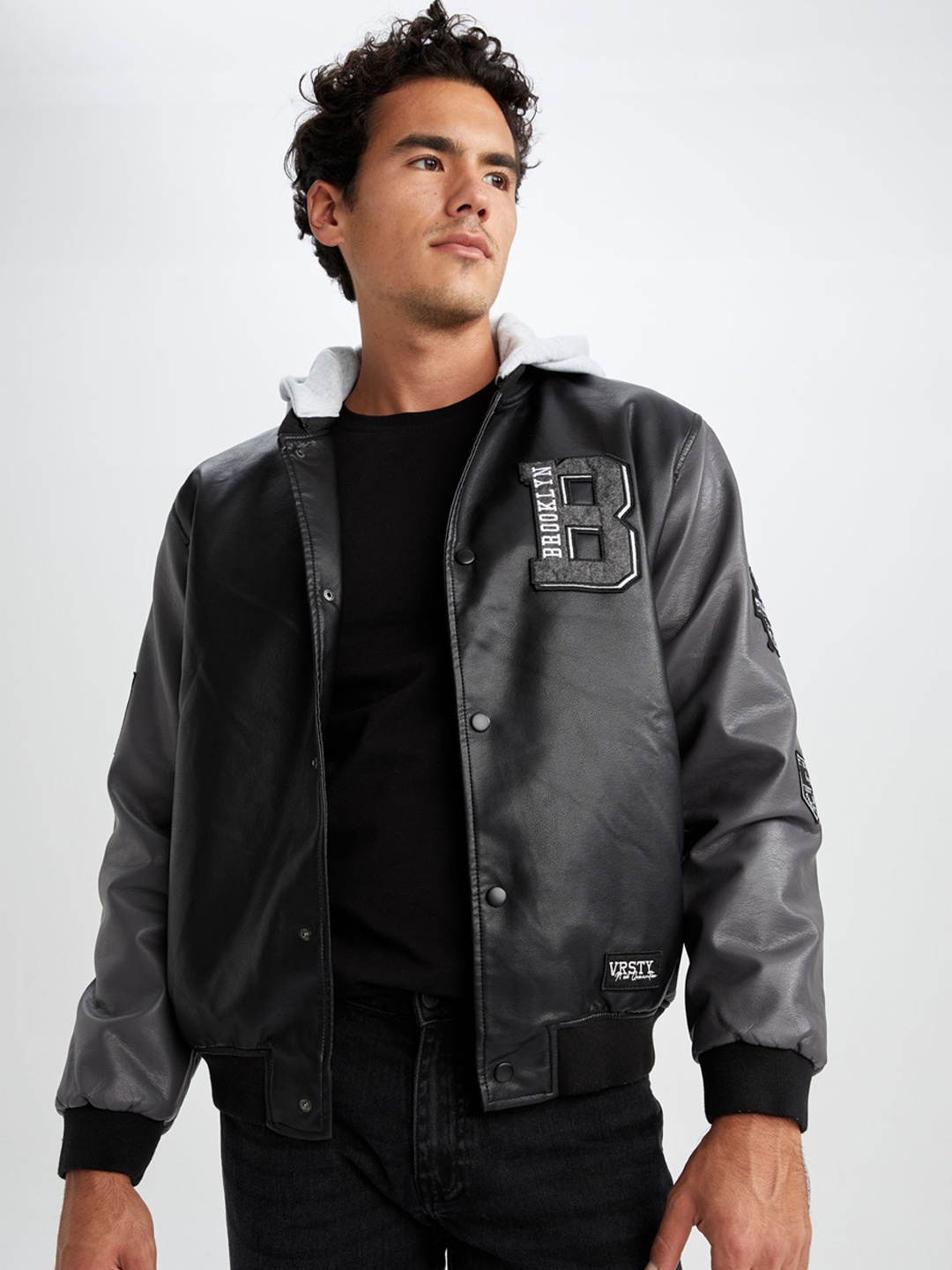 

DeFacto Hooded Long Sleeves Bomber Jacket, Black