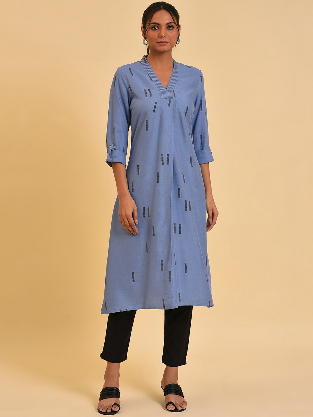 

W Blue Geometric Printed Kurta With Trousers