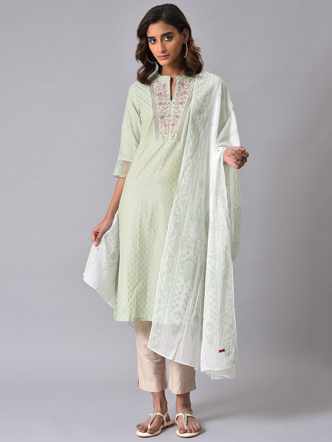 

W White & Green Floral Printed Pure Cotton Dupatta