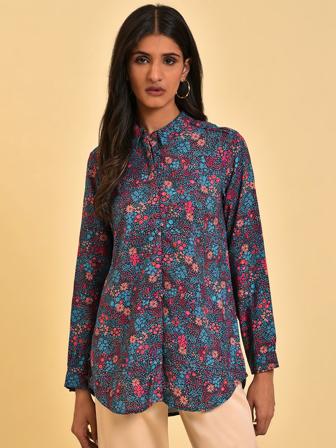 

W Blue Floral Printed Shirt Style Top