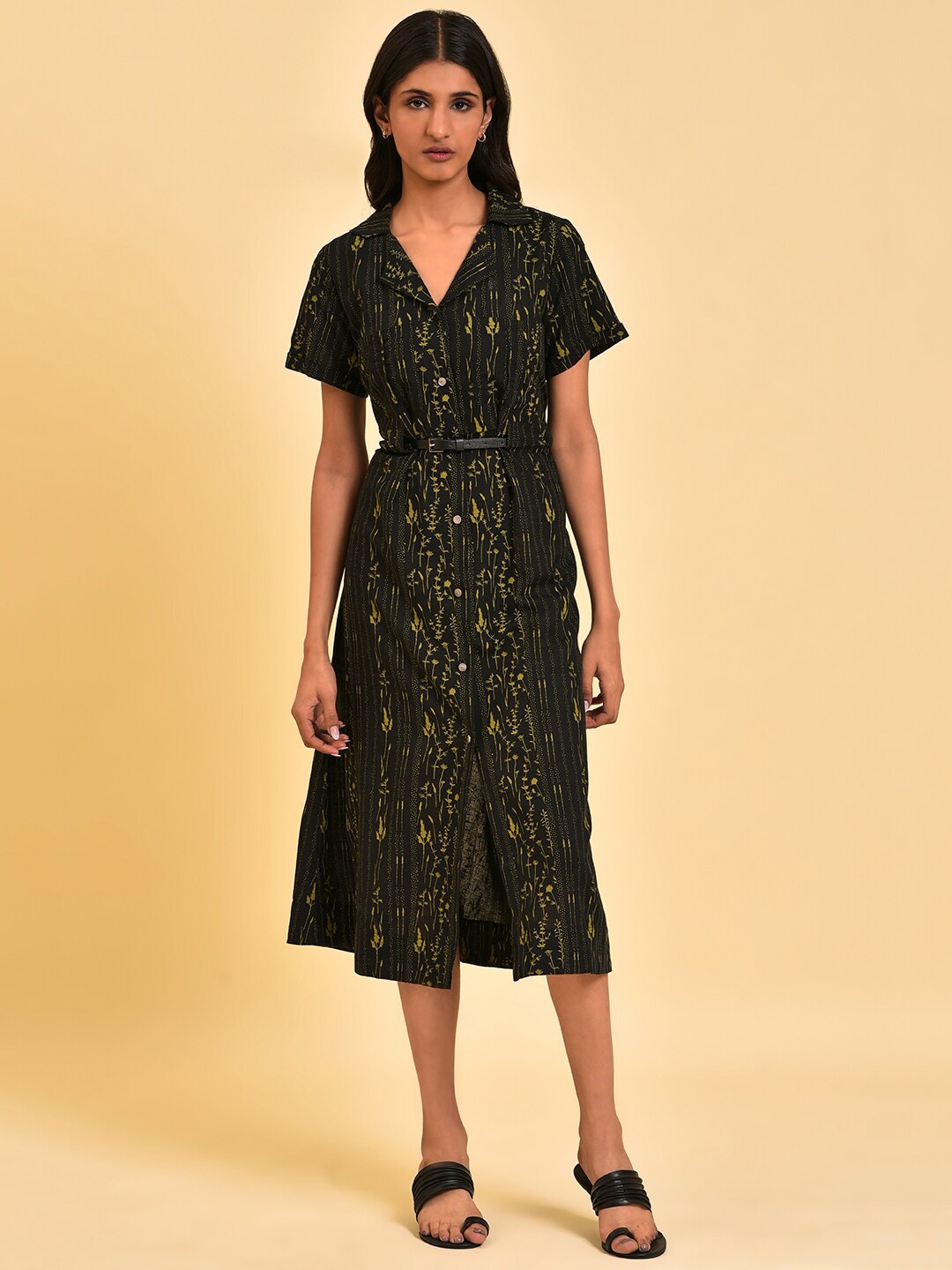

W Black Floral Printed Shirt Dress With Belt