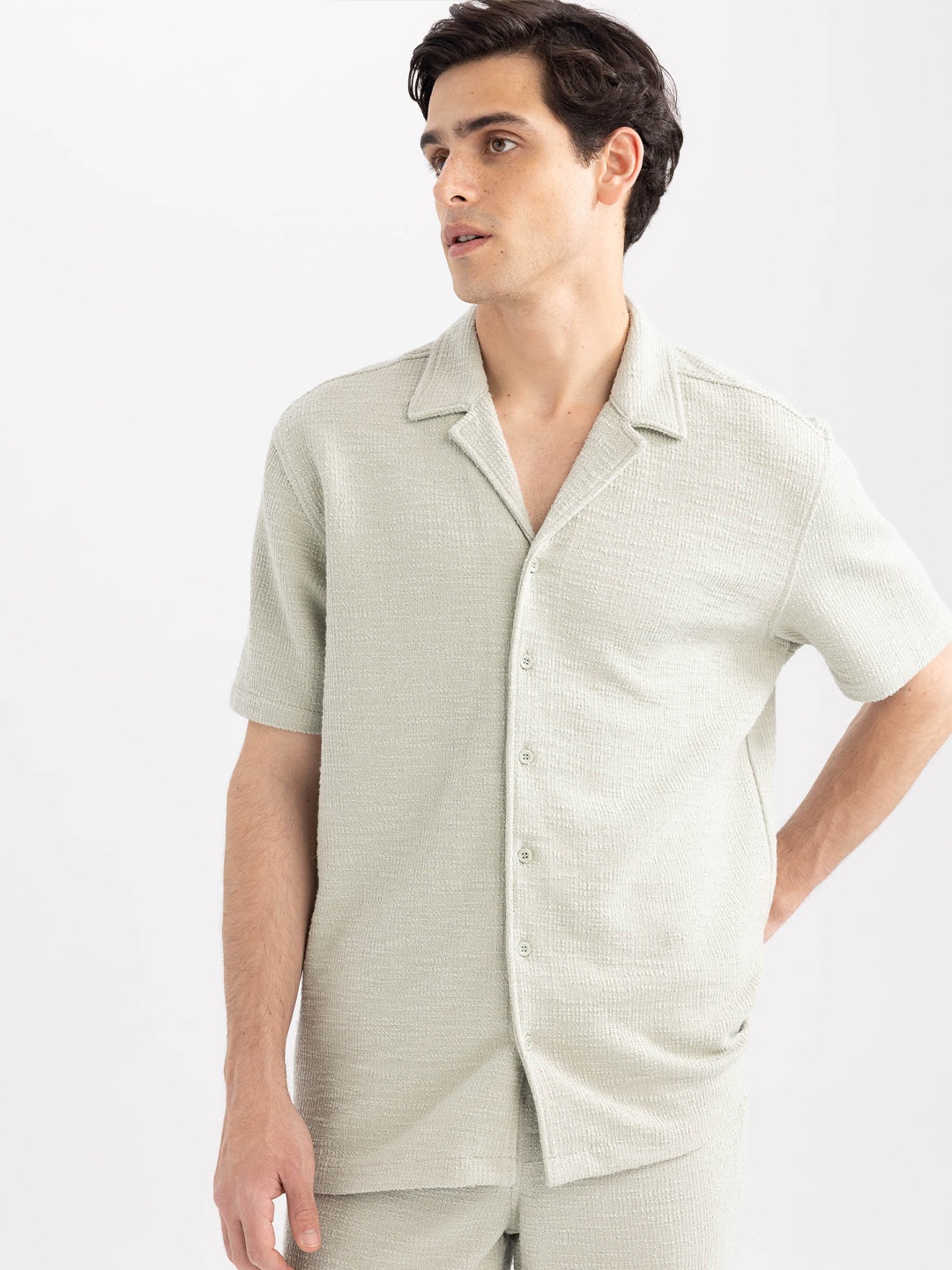 

DeFacto Opaque Casual Shirt, Green