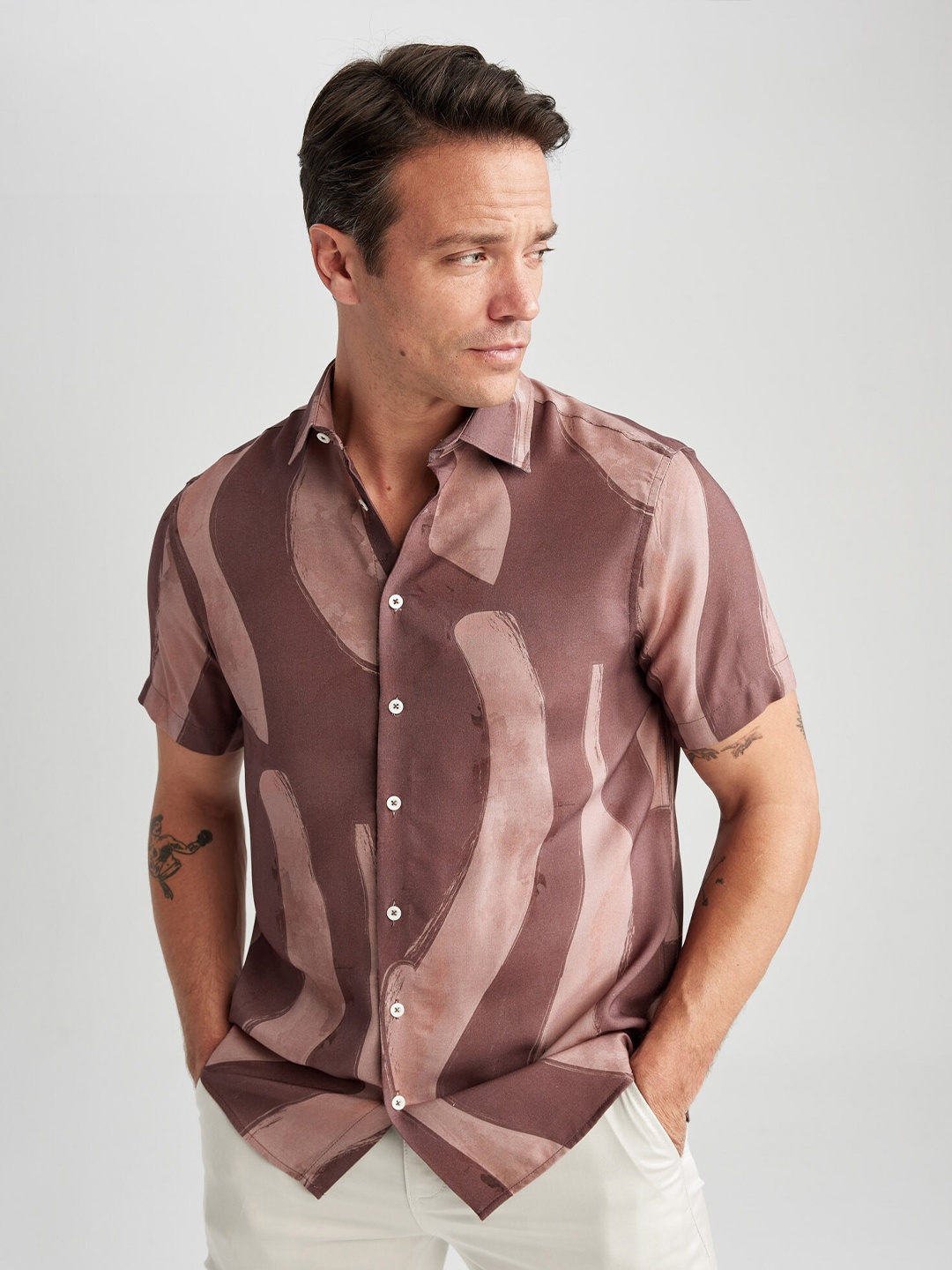 

DeFacto Abstract Printed Opaque Casual Shirt, Brown