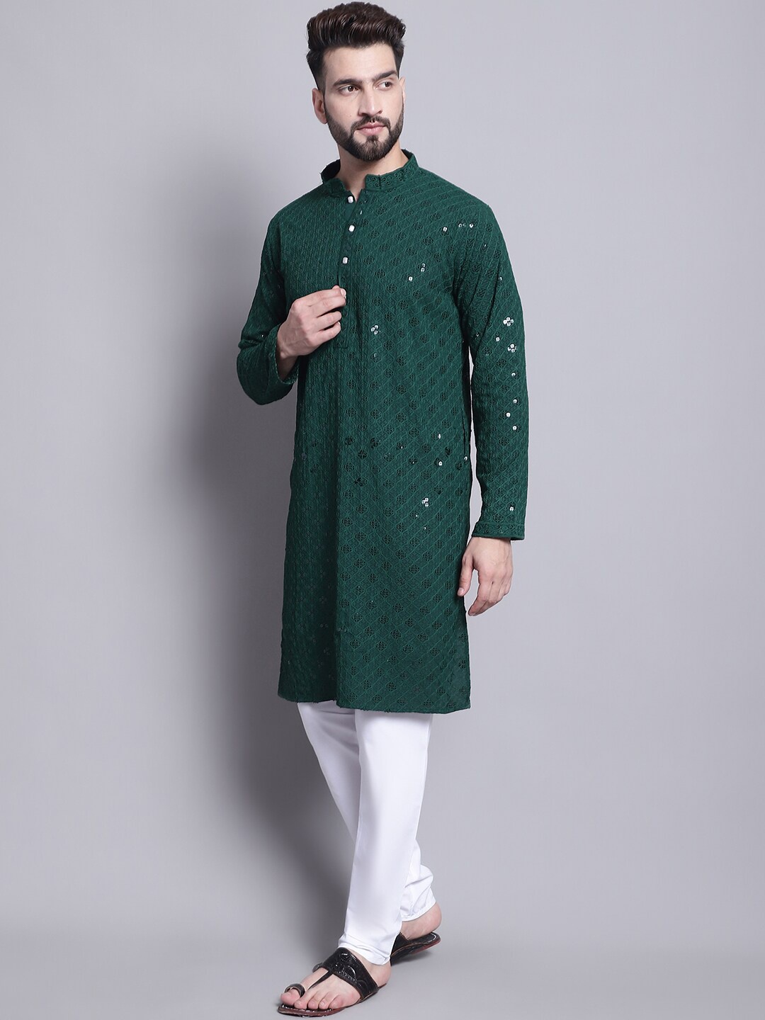 

SOJANYA Geometric Embroidered Regular Pure Cotton Kurta With Churidar, Green