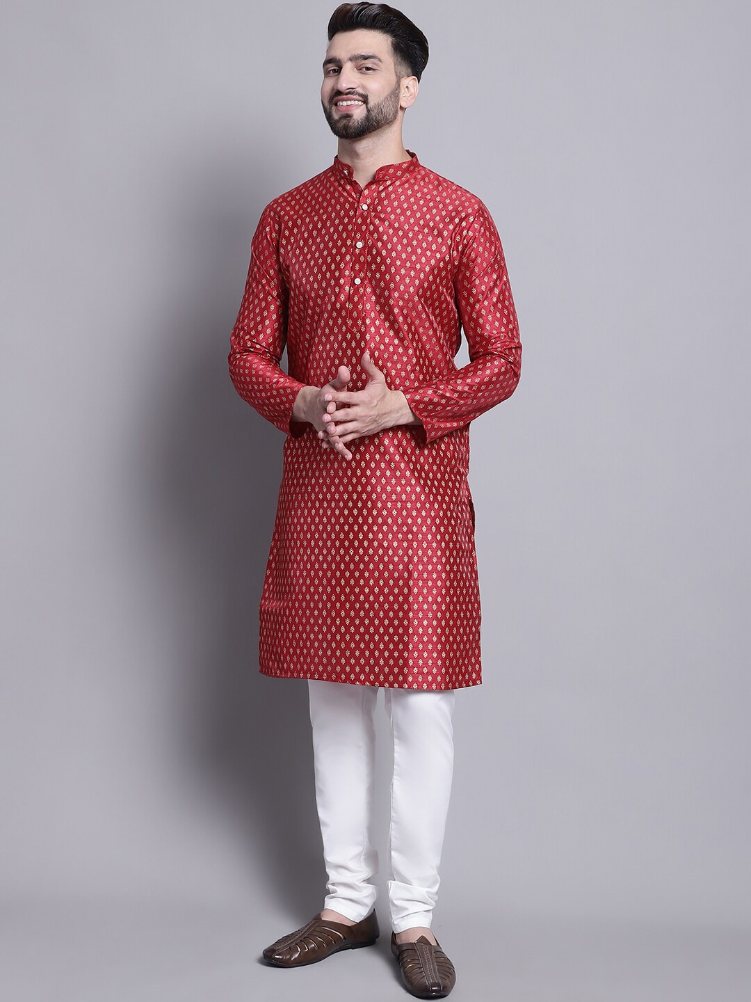 

SOJANYA Ethnic Motifs Printed Band Collar Kurta with Churidar, Maroon