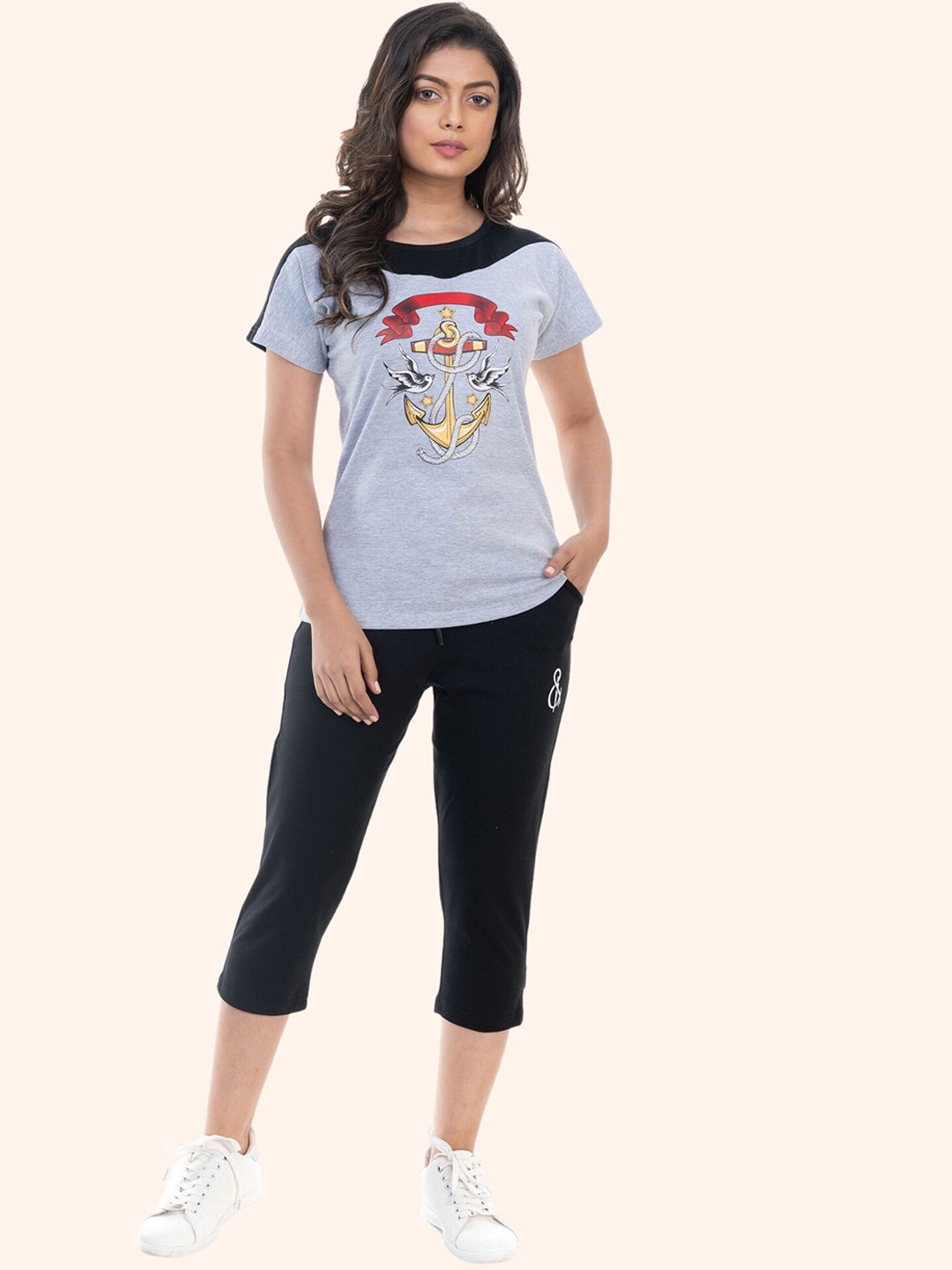 

StyleAOne Printed Sports T-Shirt With Capris, Grey