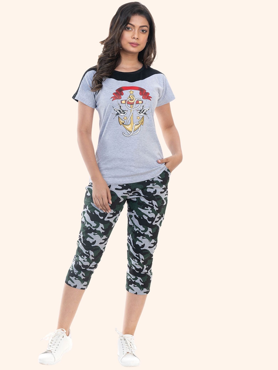 

StyleAOne Printed Pure Cotton Sports T-Shirt With Capris, Grey
