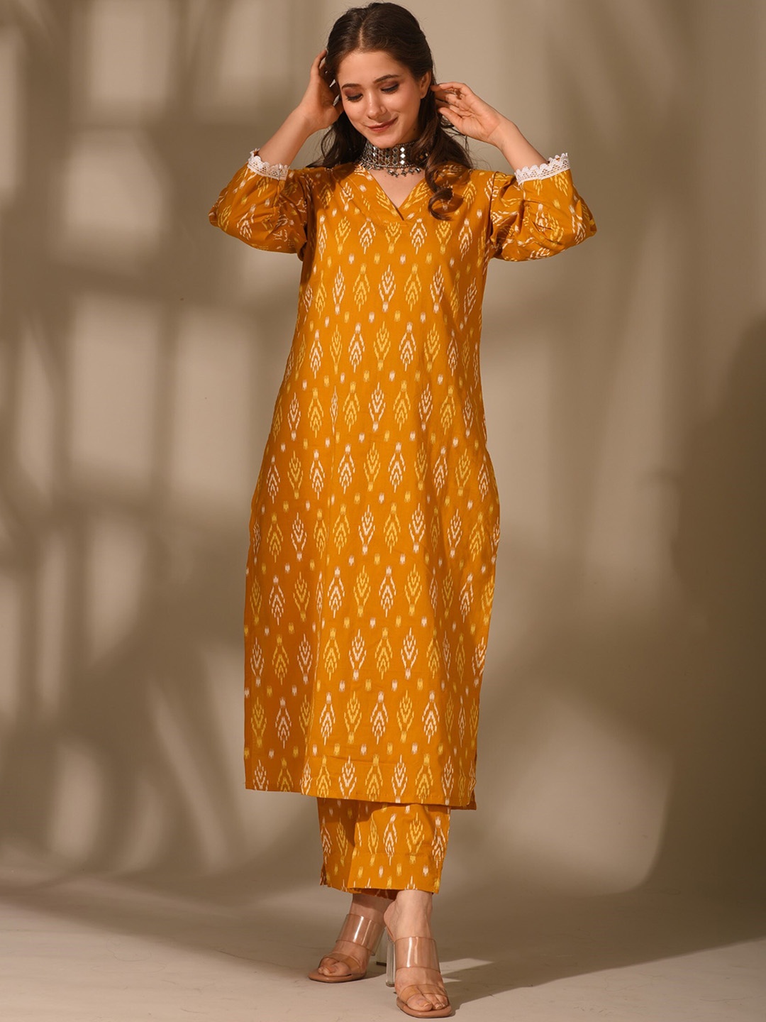 

DIMPLE DESIGN STUDIO Ethnic Motifs Printed Pure Cotton Kurta With Trousers, Yellow