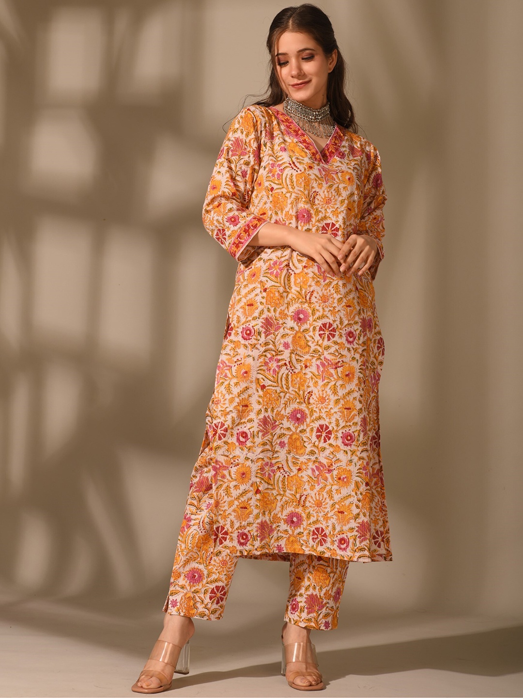 

DIMPLE DESIGN STUDIO Ethnic Motifs Printed Pure Cotton Kurta With Trousers, Yellow